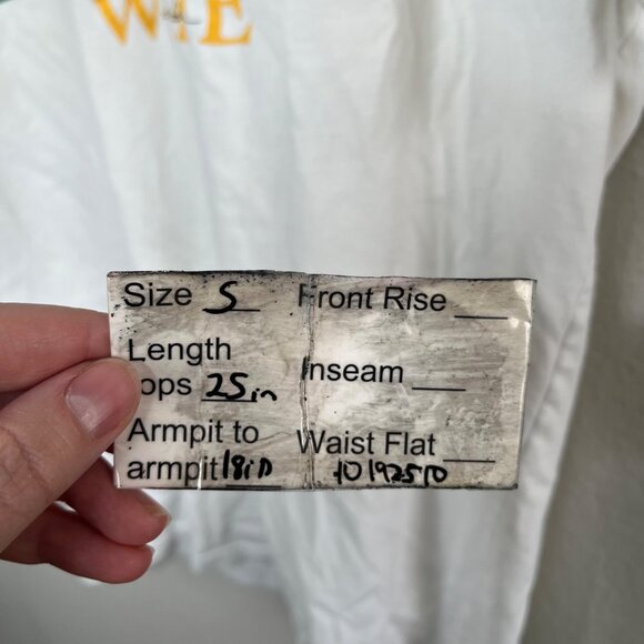 Ali Wong Womens Hard Knock Wife Merch T-Shirt Small - Picture 9 of 9